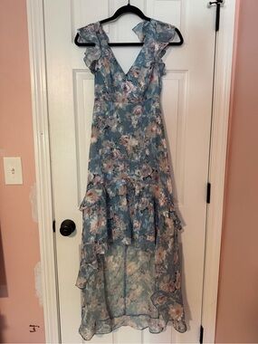 UVGC Lulu's Light Blue Floral Dress
